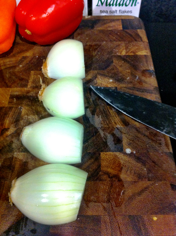 How To Slice an Onion by OinK